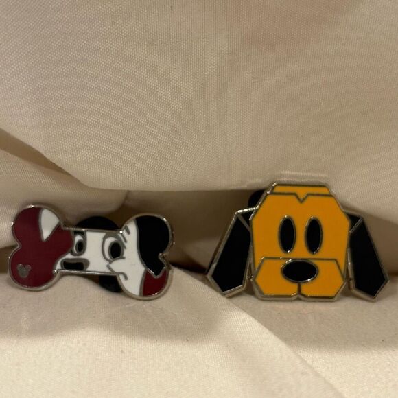 Disney Parks Origami Pluto & Bone Lucky 101 Dalmatians Collectible trading Pins - Picture 1 of 6